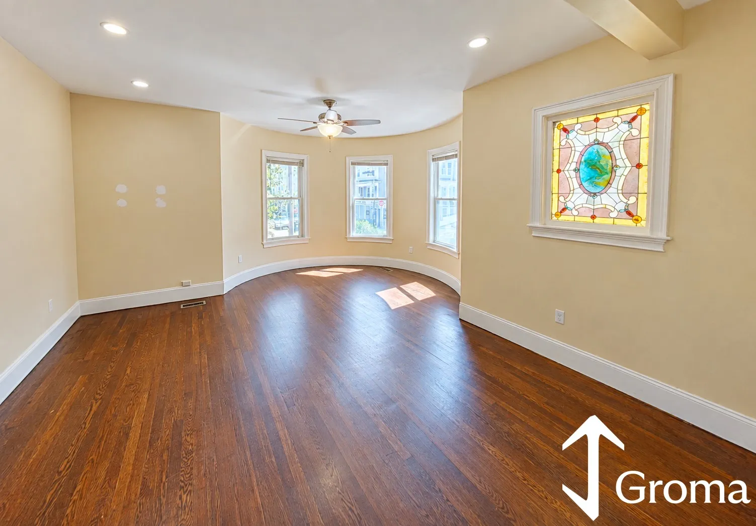 4 bed, 2 bath apartment for rent at 81 Hillside St Unit 1, Mission Hill — photo 6 of 9