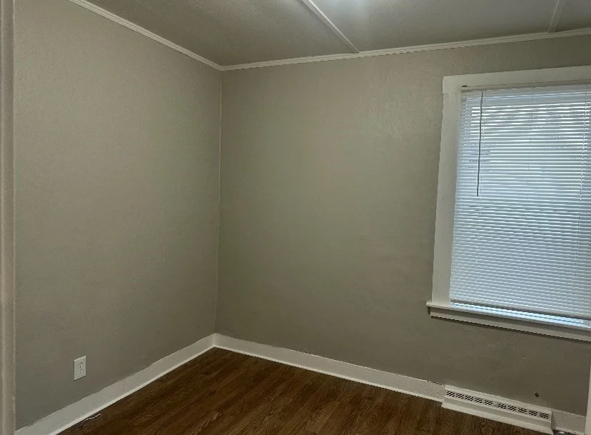 3 bed, 1 bath apartment for rent at 81 Liberty St Unit 2, New Bedford — photo 4 of 7