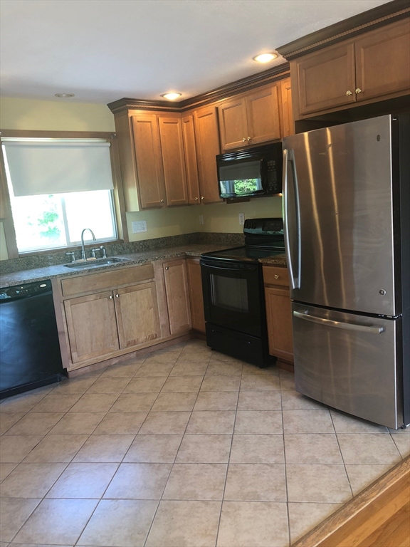 2 bed, 1 bath apartment for rent at 81 Lionel Ave Unit U-F, Waltham — photo 11 of 19