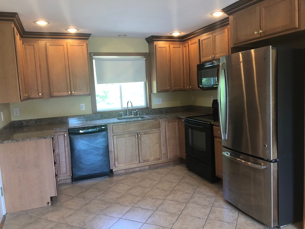 2 bed, 1 bath apartment for rent at 81 Lionel Ave Unit U-F, Waltham — photo 10 of 19