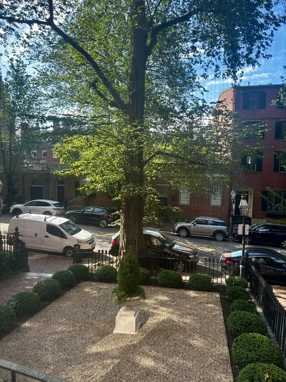 1 bed, 1 bath apartment for rent at 81 Mount Vernon St Unit 1, Beacon Hill — photo 10 of 10