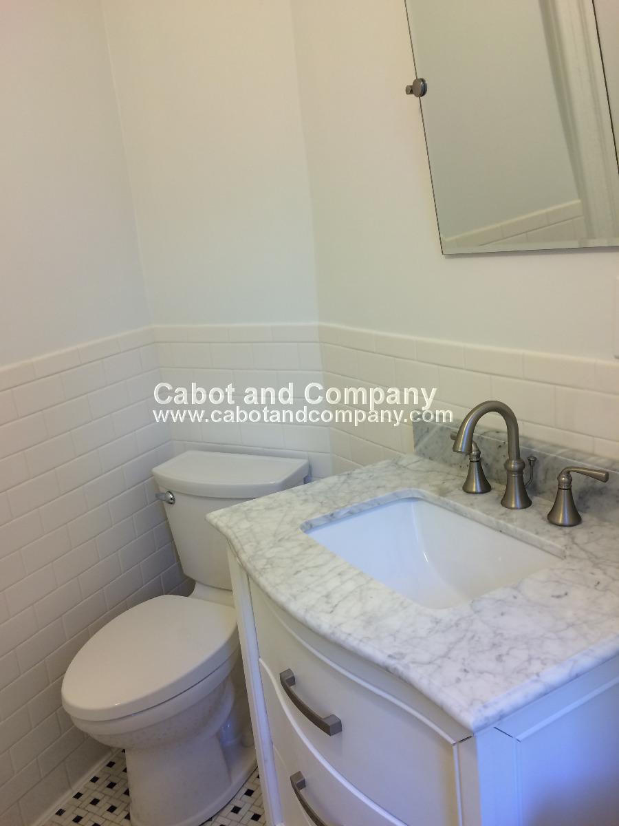 1 bed, 1 bath apartment for rent at 81 Mount Vernon St Unit 4A, Beacon Hill — photo 6 of 8