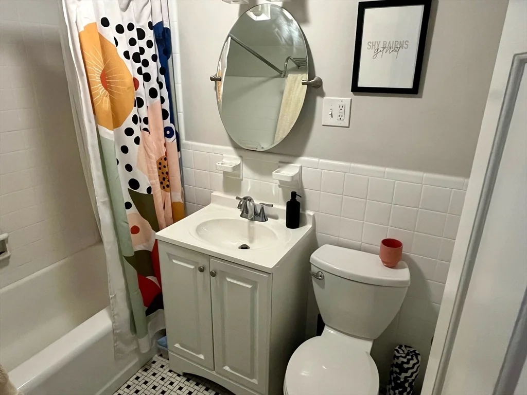 1 bed, 1 bath apartment for rent at 81 Mount Vernon St Unit 7, Beacon Hill — photo 8 of 9
