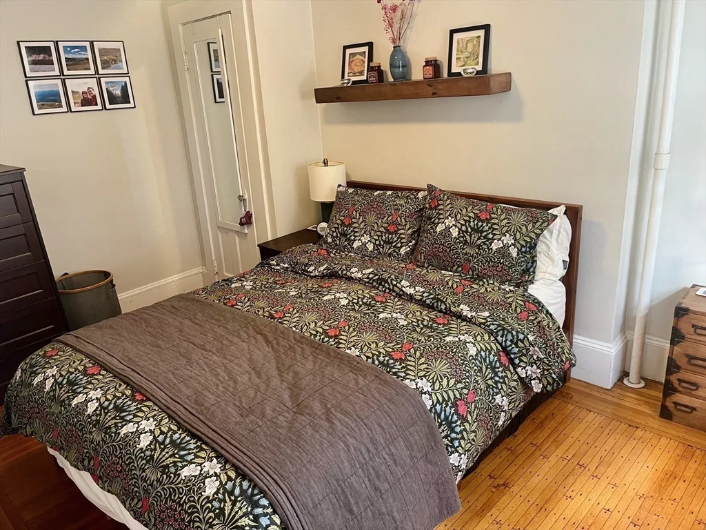 1 bed, 1 bath apartment for rent at 81 Mount Vernon St Unit 7, Beacon Hill — photo 6 of 9