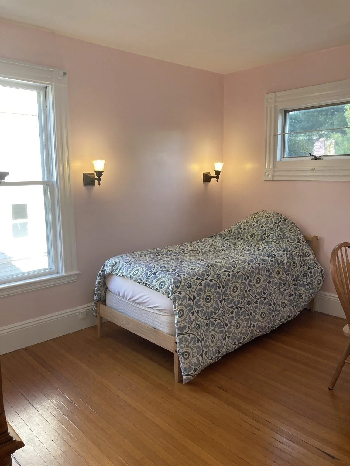 5 bed, 2 bath apartment for rent at 81 Munroe St Unit Front, Union Square — photo 11 of 33