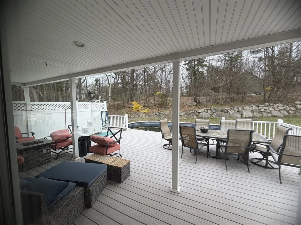 4 bed, 2 bath apartment for rent at 81 N Main St, North Bellingham — photo 13 of 42
