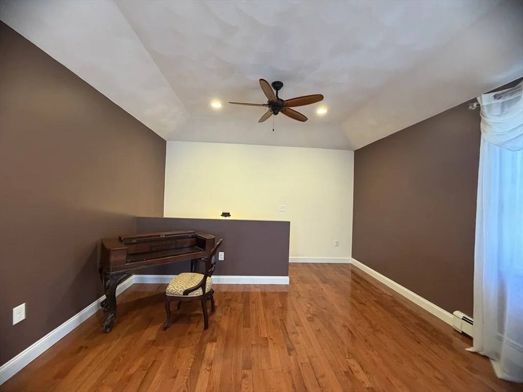 4 bed, 2 bath apartment for rent at 81 N Main St, North Bellingham — photo 27 of 42