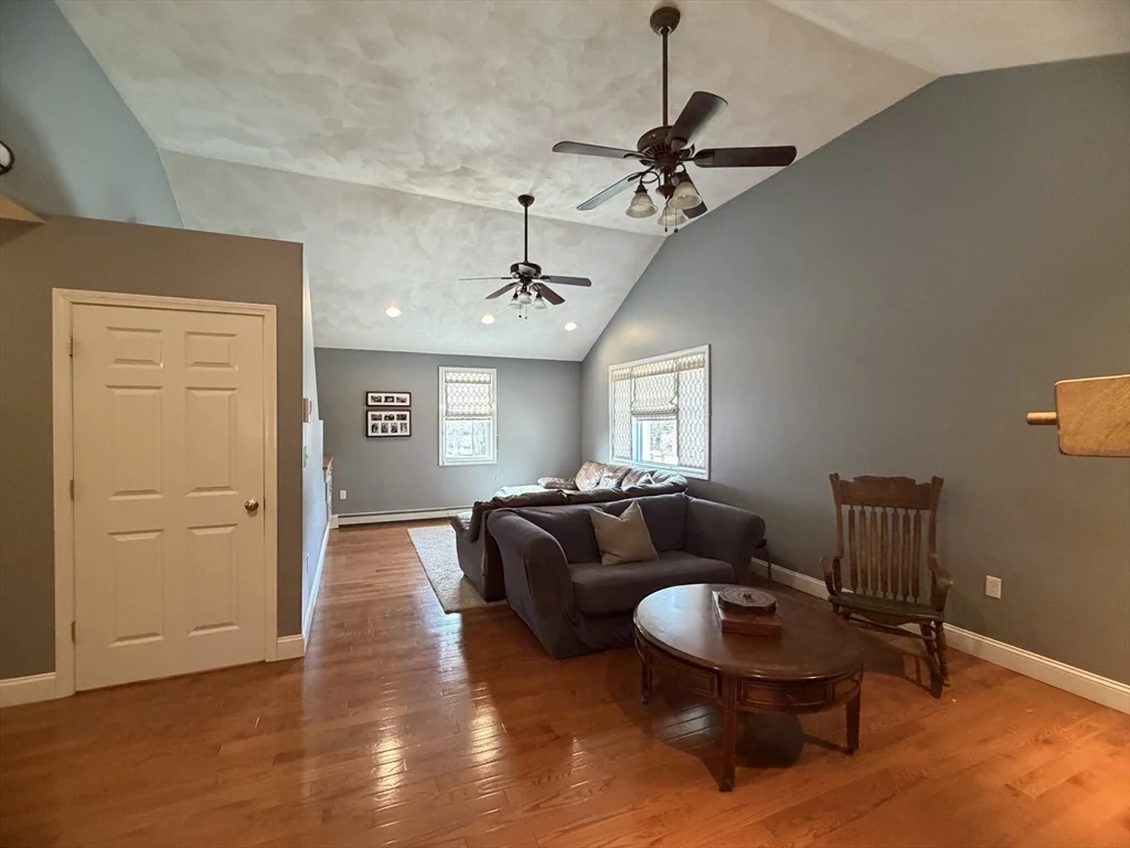 4 bed, 2 bath apartment for rent at 81 N Main St, North Bellingham — photo 15 of 42