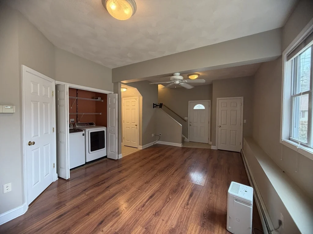 4 bed, 2 bath apartment for rent at 81 N Main St, North Bellingham — photo 32 of 42