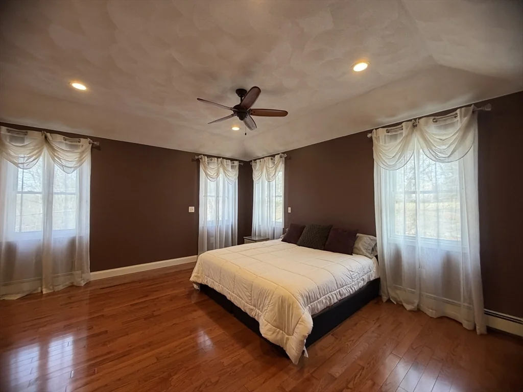 4 bed, 2 bath apartment for rent at 81 N Main St, North Bellingham — photo 26 of 42
