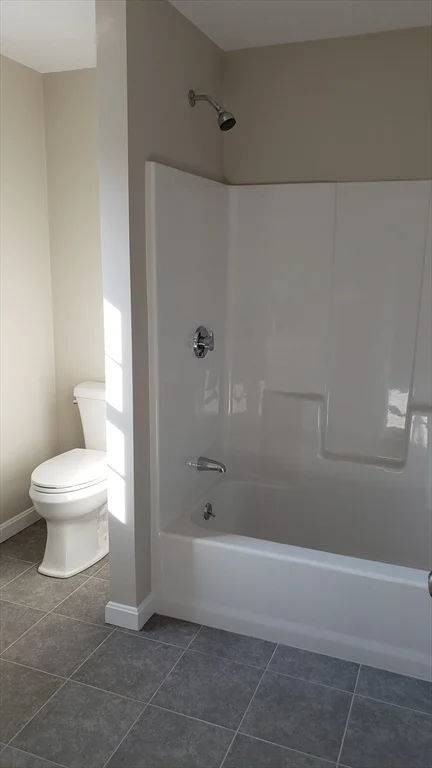 3 bed, 3 bath apartment for rent at 81 Narrow Ln Unit C, Lancaster — photo 8 of 15