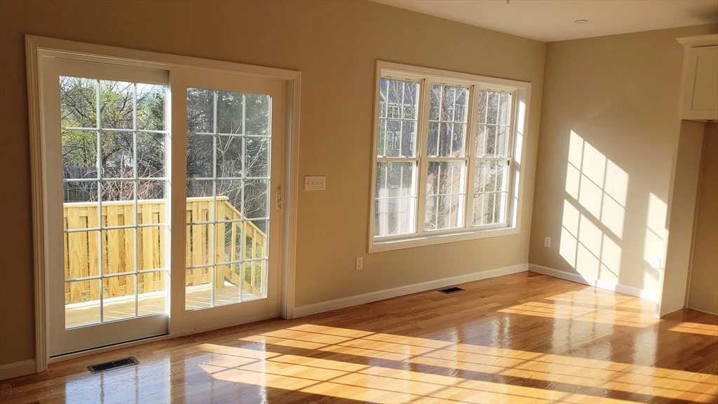 3 bed, 3 bath apartment for rent at 81 Narrow Ln Unit C, Lancaster — photo 3 of 15