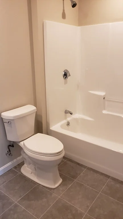 3 bed, 3 bath apartment for rent at 81 Narrow Ln Unit C, Lancaster — photo 10 of 15