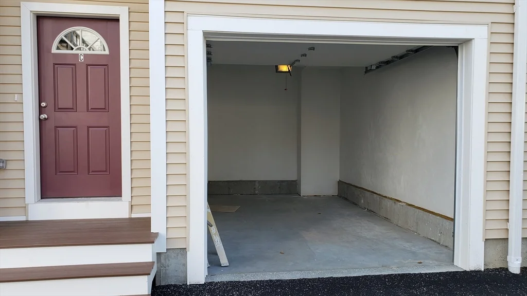 3 bed, 3 bath apartment for rent at 81 Narrow Ln Unit C, Lancaster — photo 5 of 15