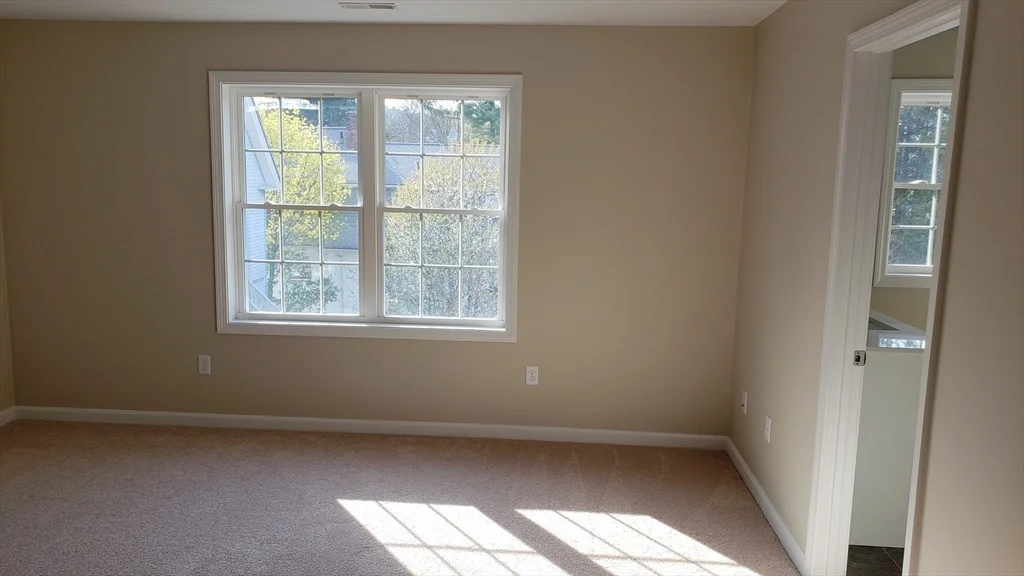 3 bed, 3 bath apartment for rent at 81 Narrow Ln Unit C, Lancaster — photo 6 of 15