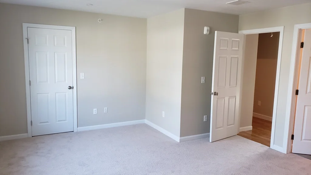 3 bed, 3 bath apartment for rent at 81 Narrow Ln Unit C, Lancaster — photo 13 of 15