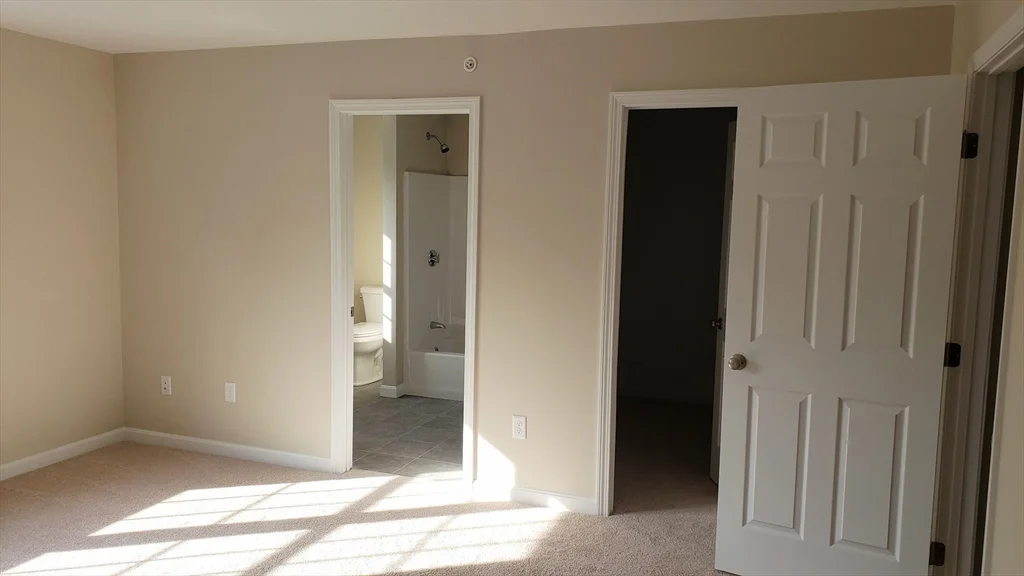 3 bed, 3 bath apartment for rent at 81 Narrow Ln Unit C, Lancaster — photo 7 of 15