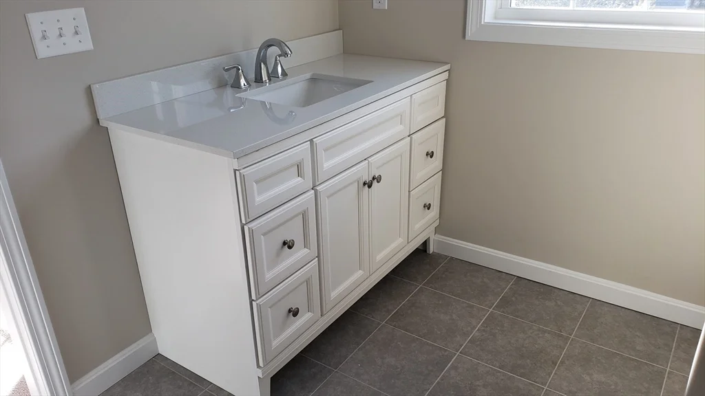 3 bed, 3 bath apartment for rent at 81 Narrow Ln Unit C, Lancaster — photo 9 of 15