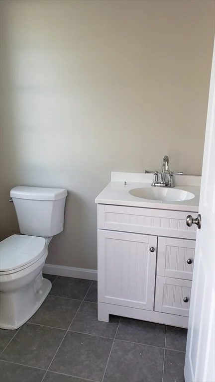 3 bed, 3 bath apartment for rent at 81 Narrow Ln Unit C, Lancaster — photo 4 of 15