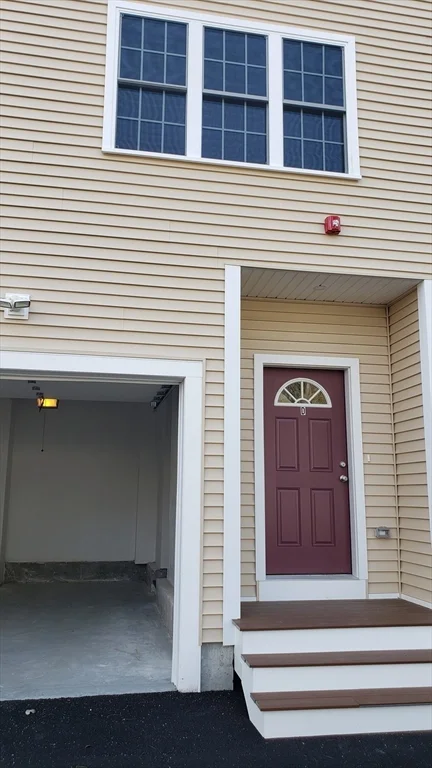 3 bed, 3 bath apartment for rent at 81 Narrow Ln Unit D, Lancaster — photo 9 of 14