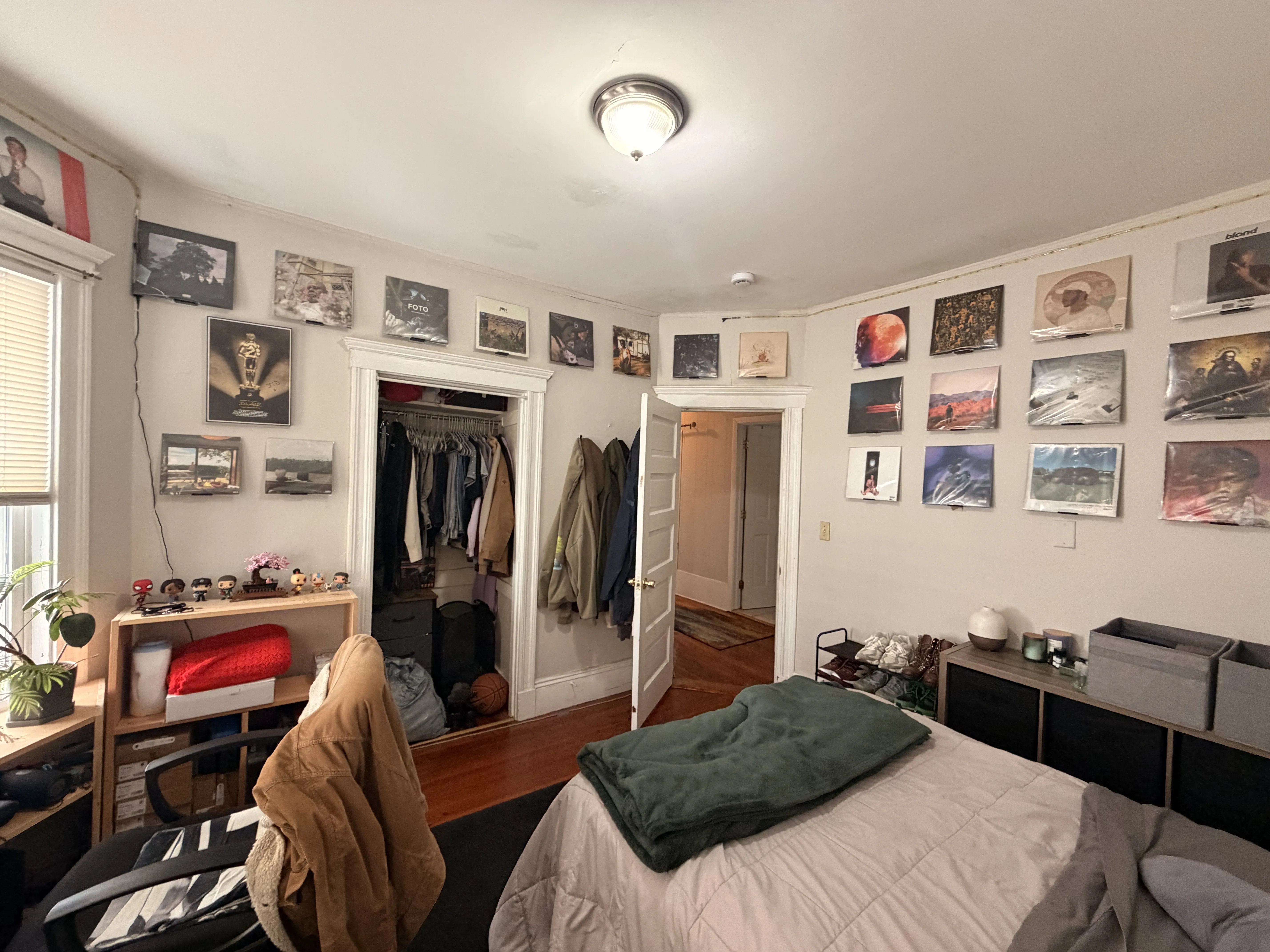 3 bed, 1 bath apartment for rent at 81 Newbury St Unit 2, Teele Square — photo 9 of 14