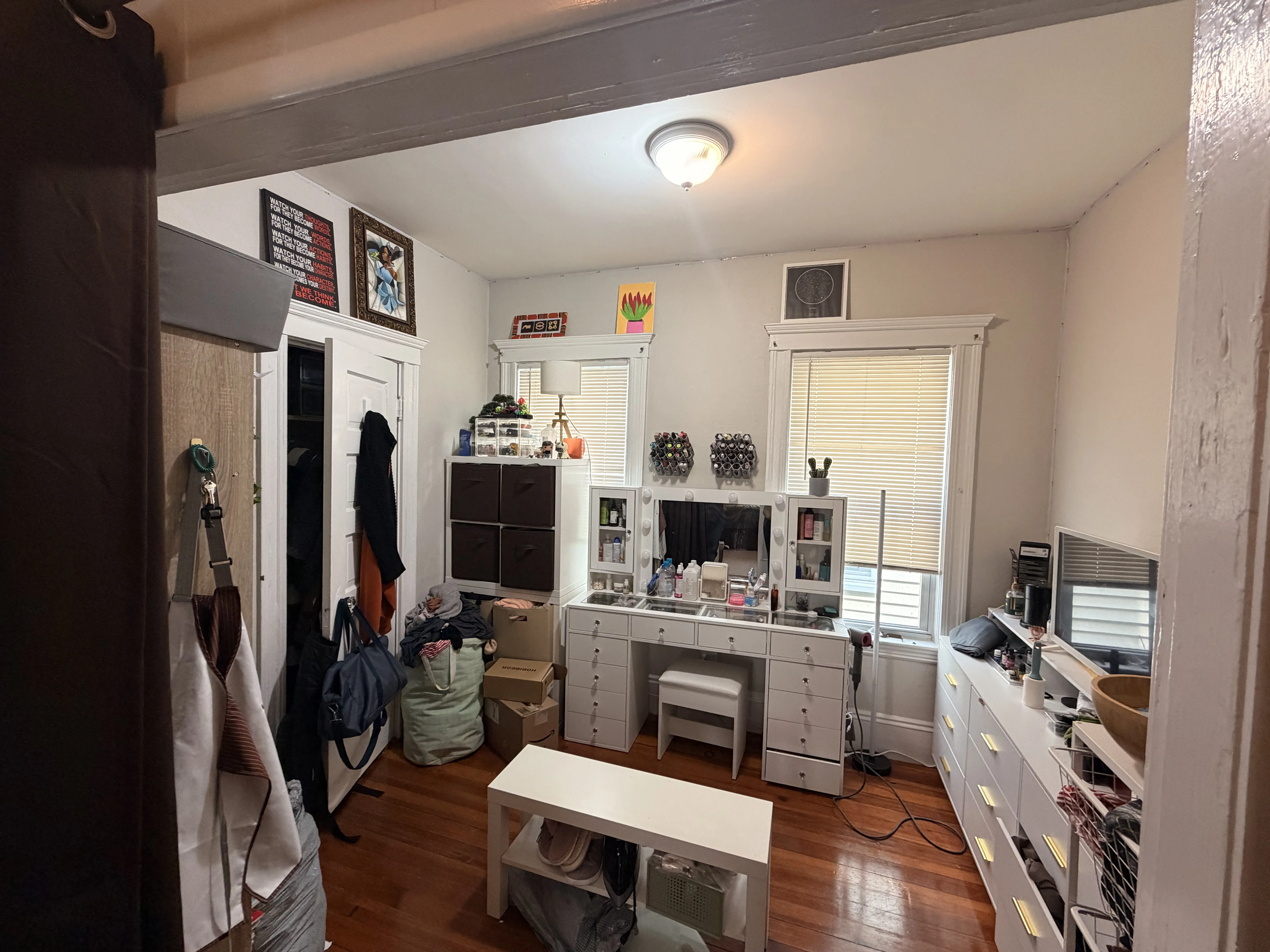3 bed, 1 bath apartment for rent at 81 Newbury St Unit 2, Teele Square — photo 5 of 14