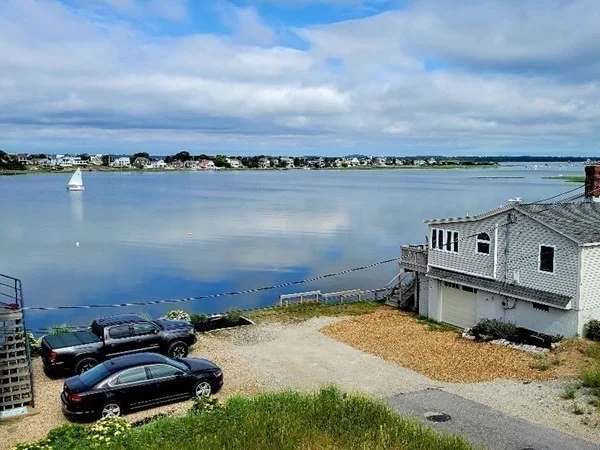 3 bed, 2 bath apartment for rent at 81 Northern Unit WINTER, Plum Island — photo 2 of 22