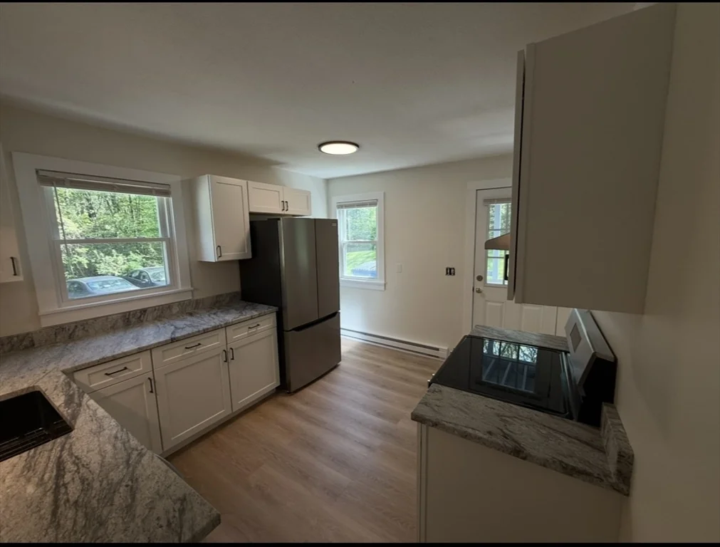 2 bed, 1 bath apartment for rent at 81 Old Amherst Rd Unit N/A, Belchertown — photo 3 of 8