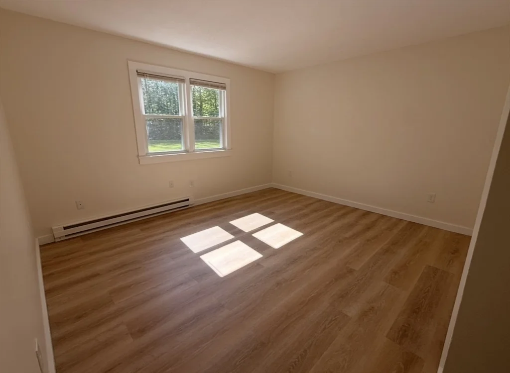2 bed, 1 bath apartment for rent at 81 Old Amherst Rd Unit N/A, Belchertown — photo 6 of 8