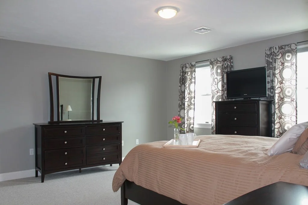 3 bed, 2 bath apartment for rent at 81 Overland Rd Unit 1, Waltham — photo 7 of 18