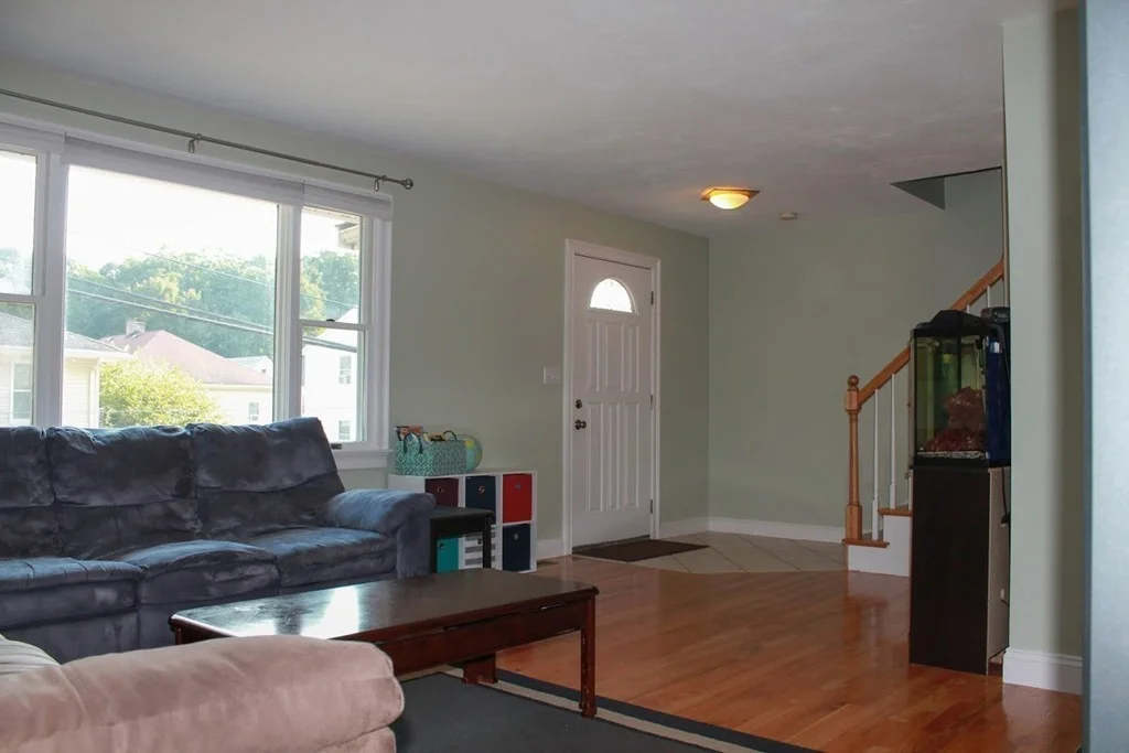 3 bed, 2 bath apartment for rent at 81 Overland Rd Unit 1, Waltham — photo 6 of 18