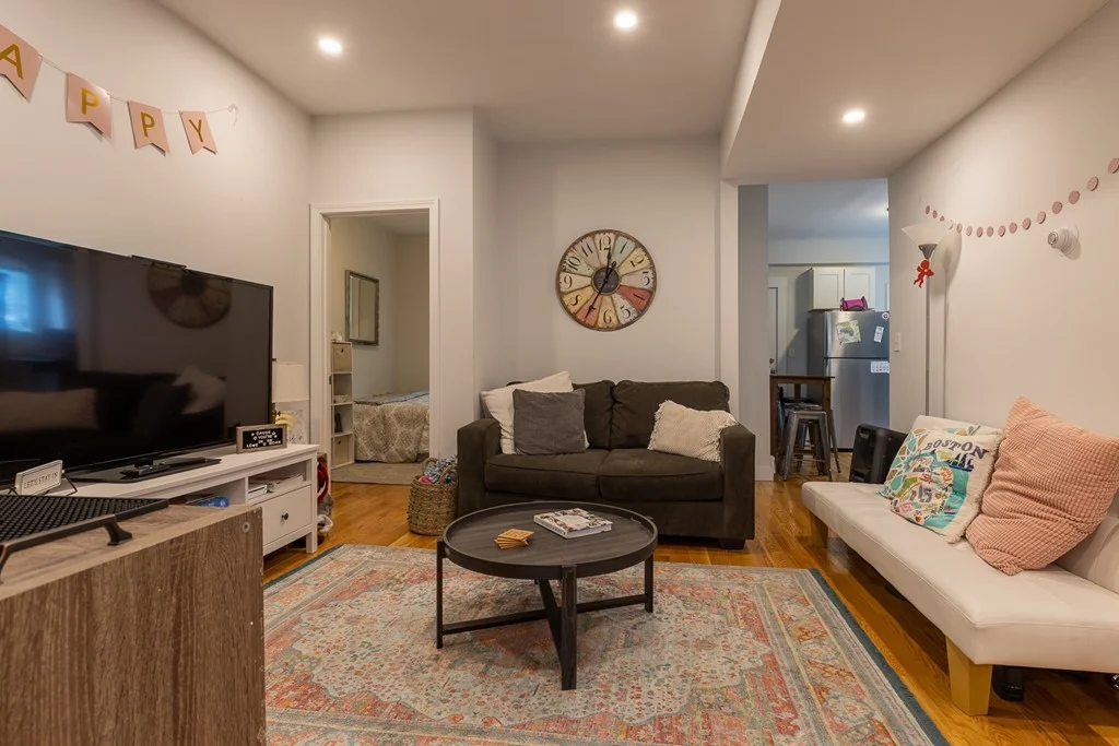 4 bed, 2 bath apartment for rent at 81 P St Unit 1, South Boston — photo 4 of 32
