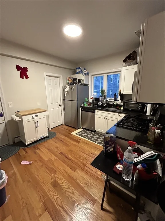 4 bed, 2 bath apartment for rent at 81 P St Unit 2, South Boston — photo 6 of 15