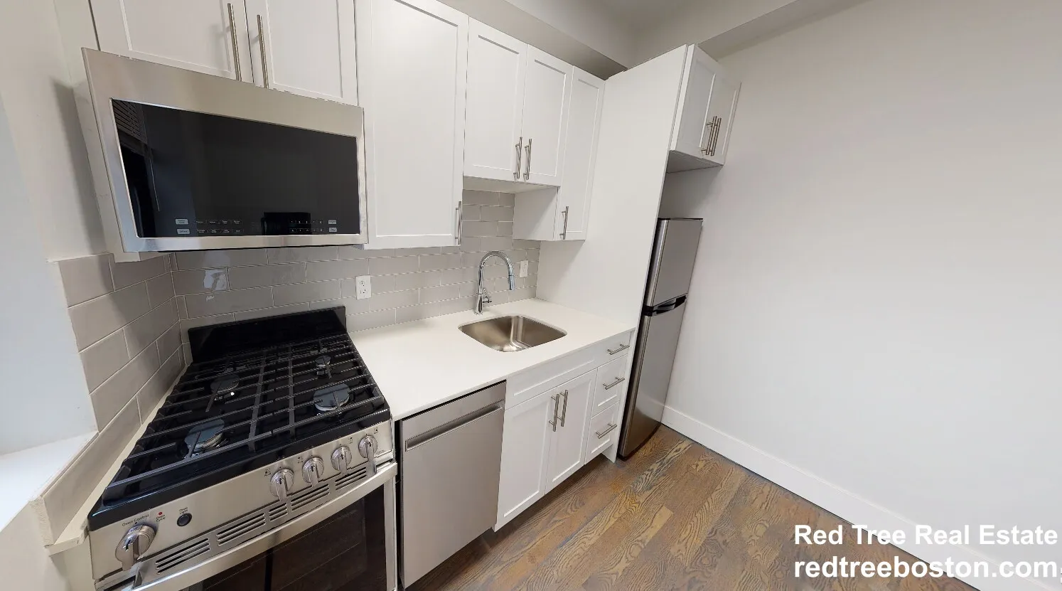 3 bed, 1 bath apartment for rent at 81 Park Dr Unit 1, Fenway — photo 10 of 22