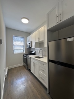 2 bed, 1 bath apartment for rent at 81 Park Dr Unit 16, Fenway — photo 4 of 9