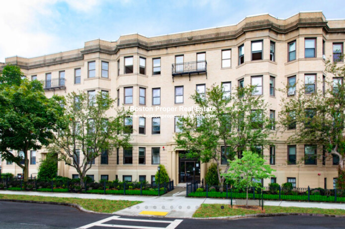 Studio bed, 1 bath apartment for rent at 81 Park Dr Unit 20, Fenway — photo 10 of 13