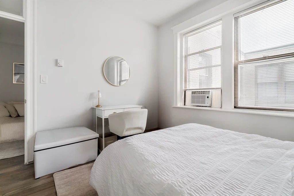 2 bed, 1 bath apartment for rent at 81 Park Dr Unit 25, Fenway — photo 9 of 17