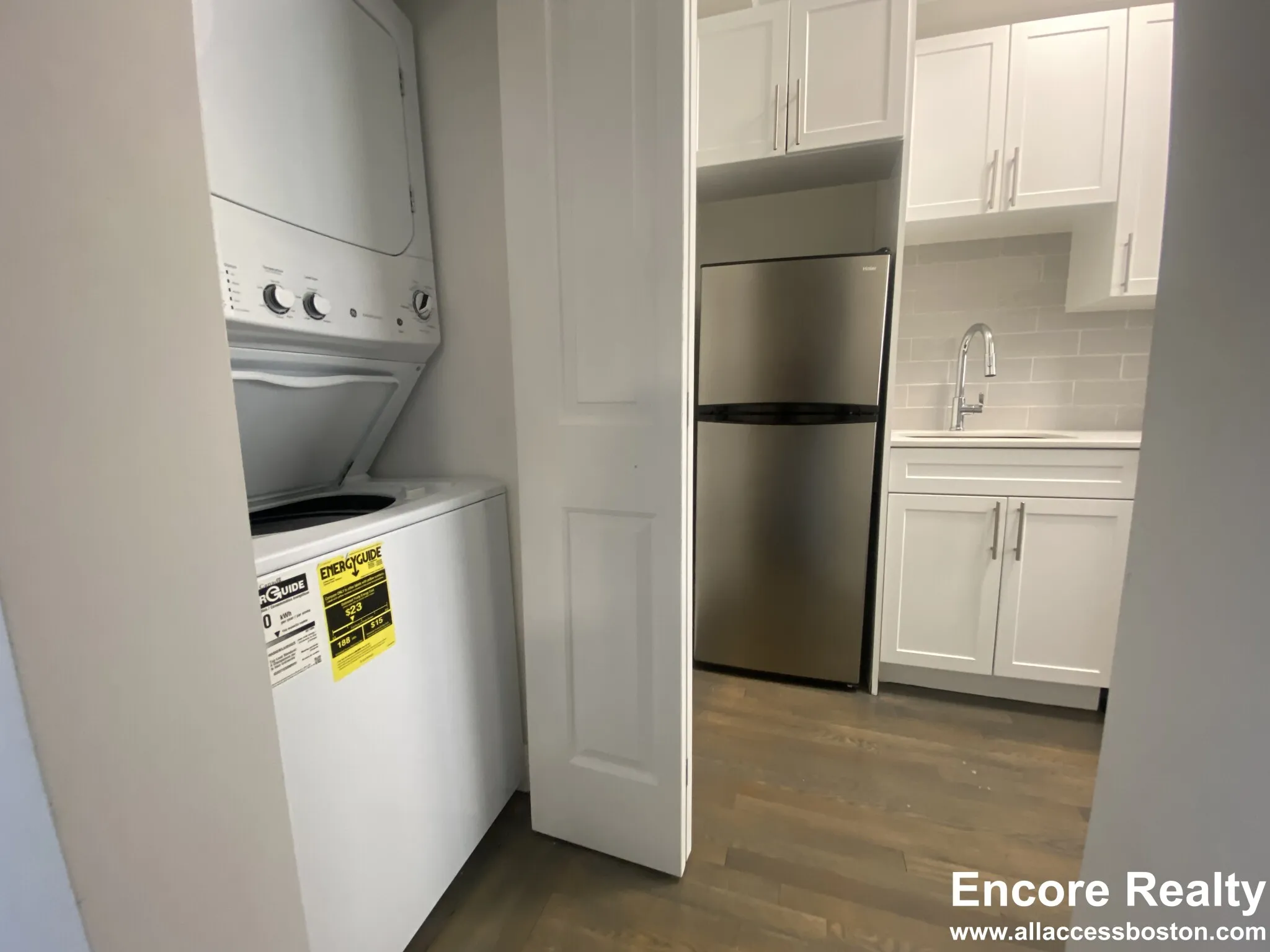 2 bed, 1 bath apartment for rent at 81 Park Dr Unit 8, Fenway