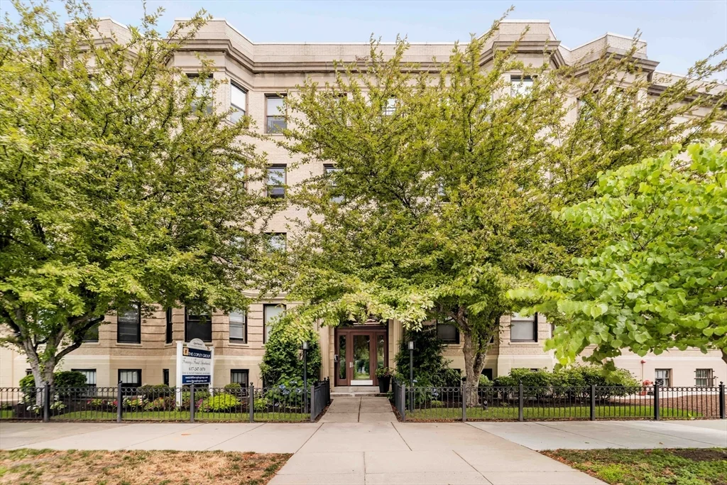 2 bed, 1 bath apartment for rent at 81 Park Dr Unit B, Fenway — photo 15 of 15