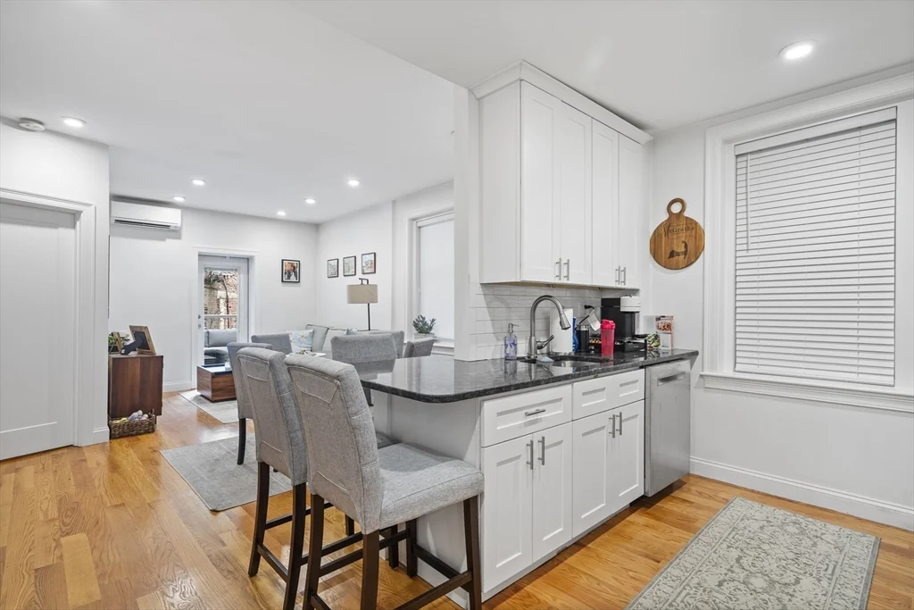 3 bed, 2 bath apartment for rent at 81 Prince St Unit 1, North End — photo 1 of 13
