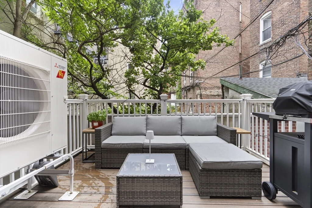 3 bed, 2 bath apartment for rent at 81 Prince St Unit 1, North End — photo 8 of 13