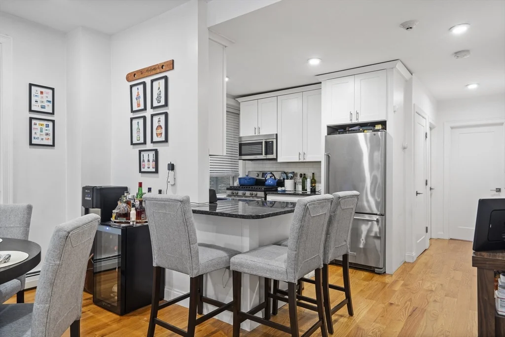 3 bed, 2 bath apartment for rent at 81 Prince St Unit 1, North End — photo 2 of 13