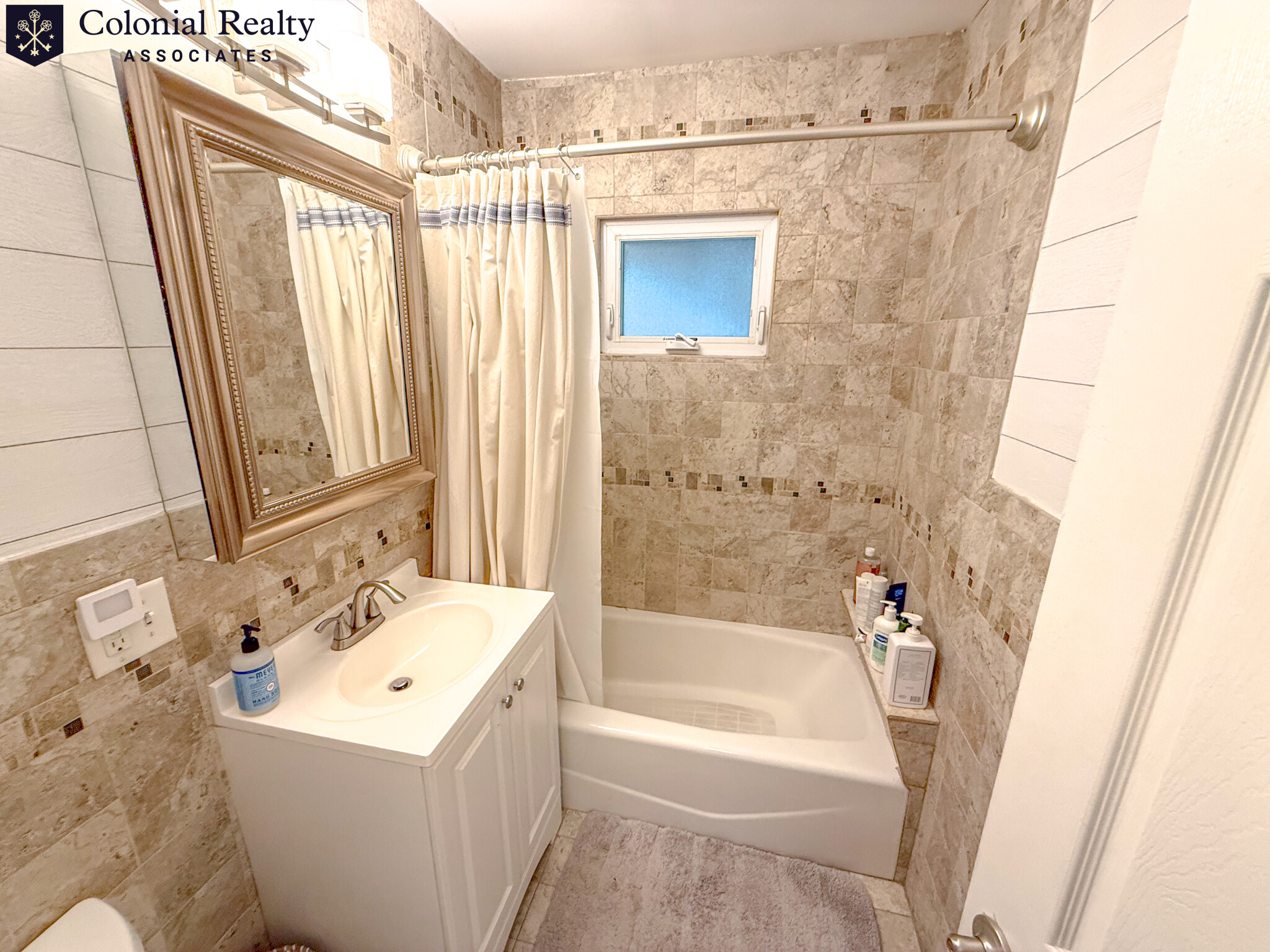 2 bed, 1 bath apartment for rent at 81 Putnam St, East Watertown — photo 22 of 50