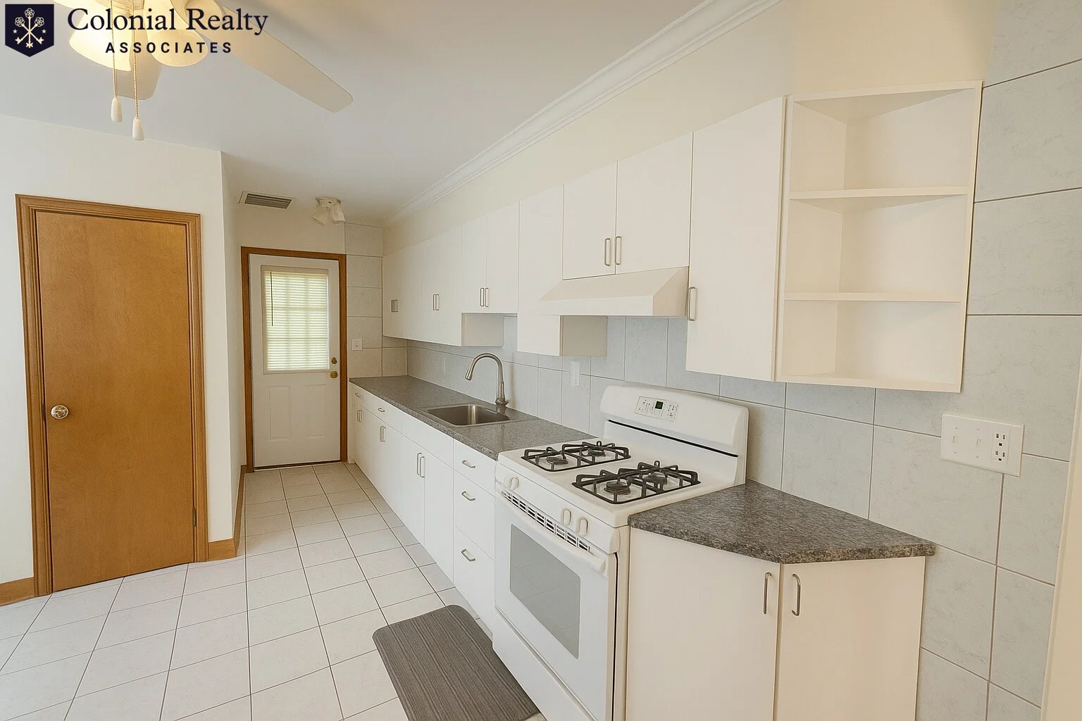 3 bed, 2 bath apartment for rent at 81 Putnam St Unit 2, East Watertown — photo 11 of 50