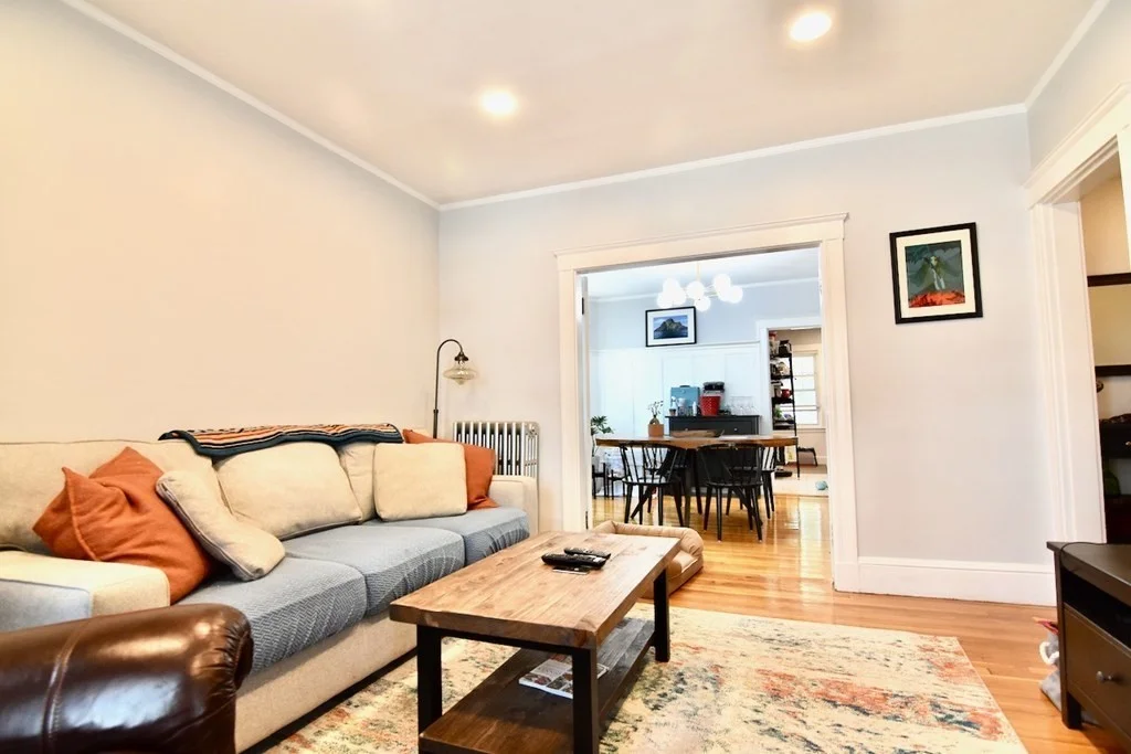 3 bed, 1 bath apartment for rent at 81 Romsey St Unit 1, Dorchester — photo 2 of 21