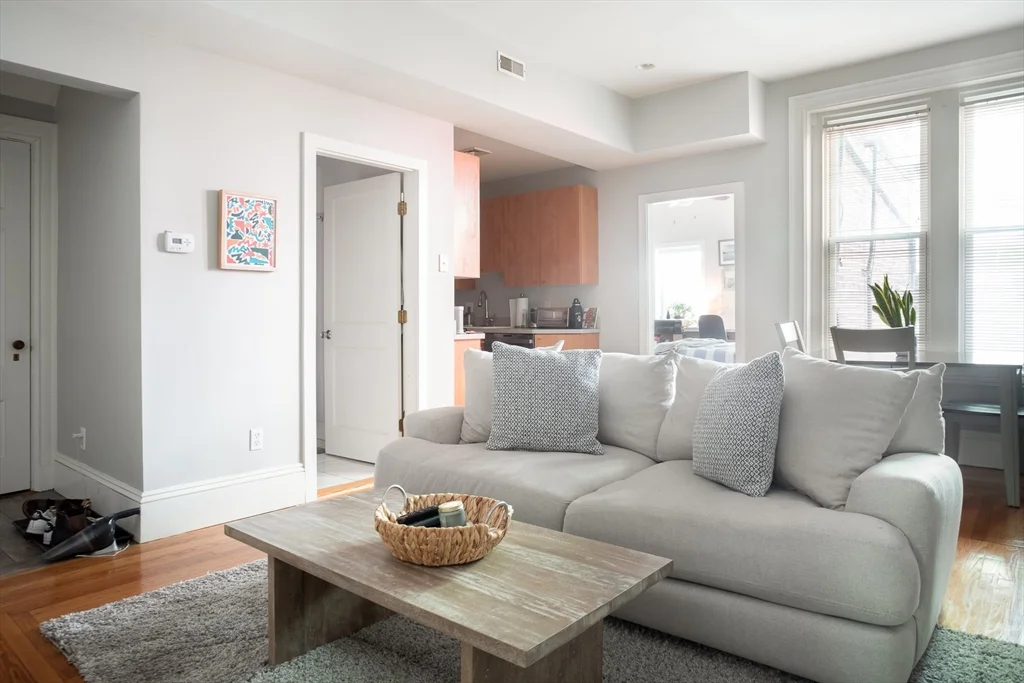 2 bed, 1 bath apartment for rent at 81 St Botolph St Unit 1, Back Bay — photo 3 of 12