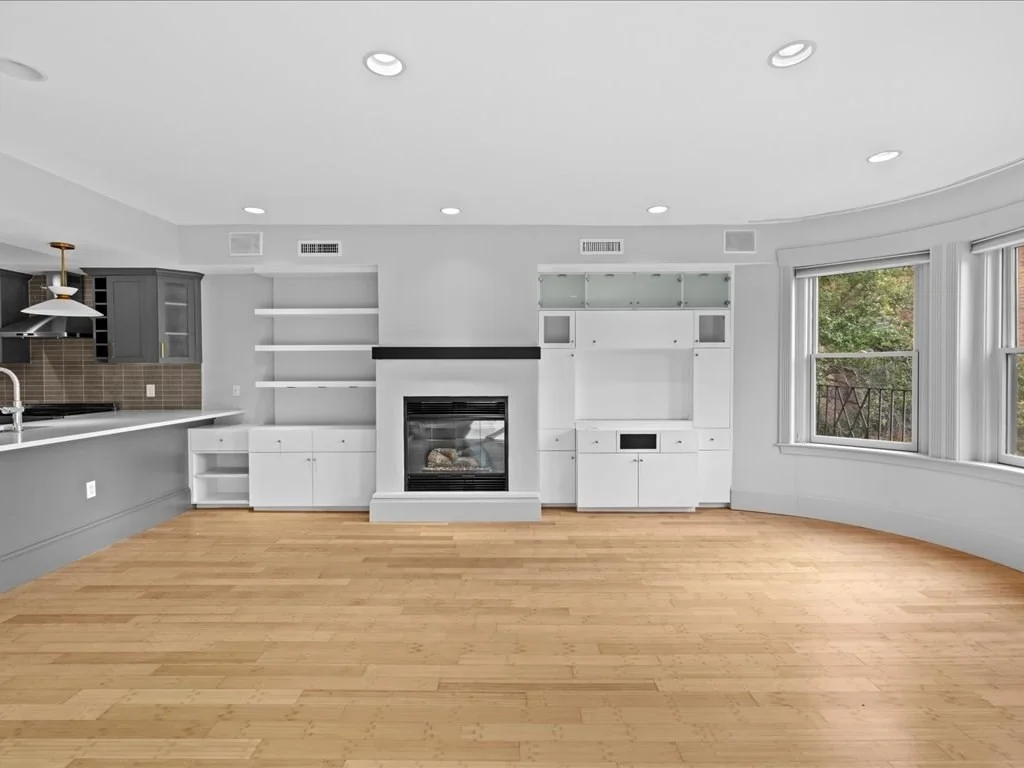 3 bed, 2 bath apartment for rent at 81 St Botolph St Unit 3, Back Bay — photo 5 of 30