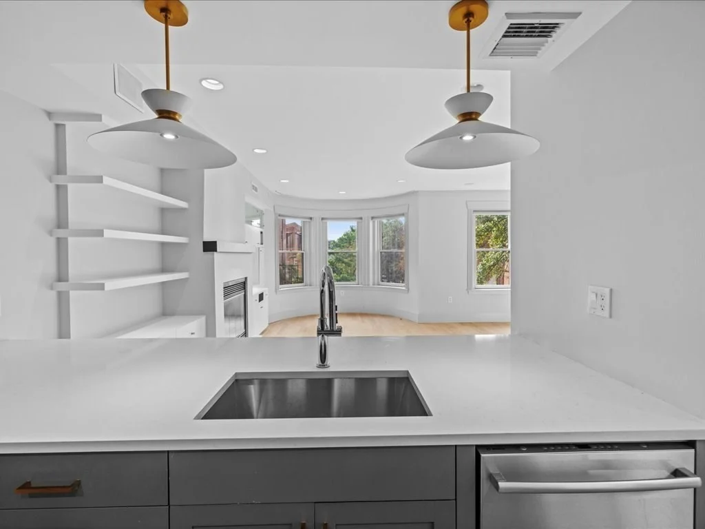 3 bed, 2 bath apartment for rent at 81 St Botolph St Unit PH, Back Bay — photo 5 of 39