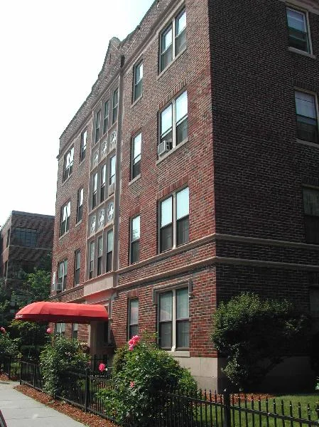 1 bed, 1 bath apartment for rent at 81 Strathmore Rd Unit 31, Brighton — photo 6 of 7
