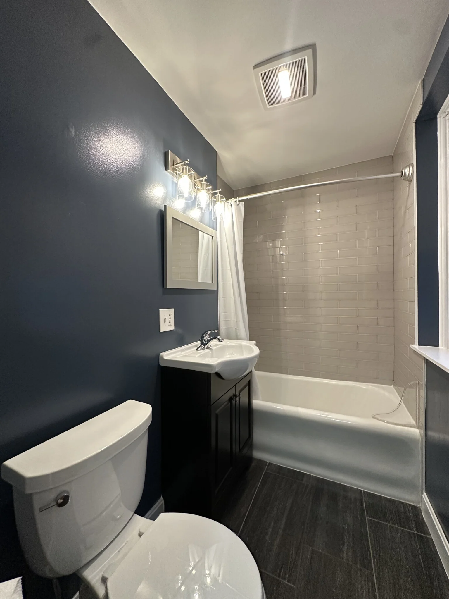 1 bed, 1 bath apartment for rent at 81 Strathmore Rd Unit 31, Brighton — photo 5 of 7